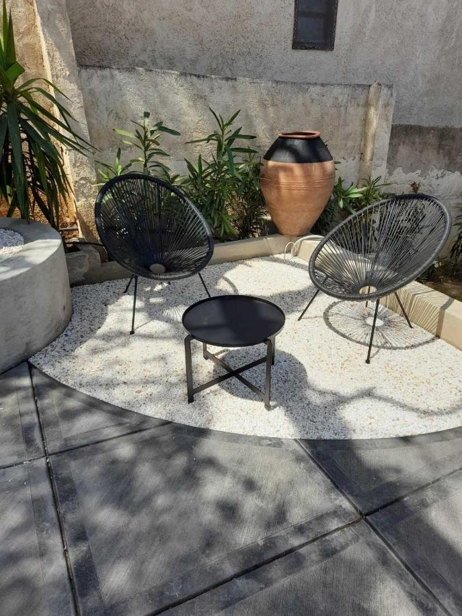 Suite With Garden Agia Marina  Extérieur photo